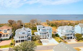 Cruz Bay Lane Corolla Nc